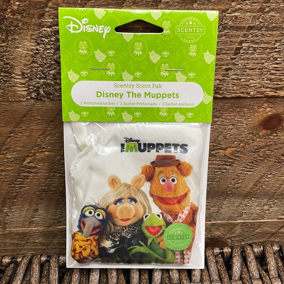Scentsy Scent Paks Marvel, Frozen II, Looney Tunes & The Muppets (Bundle of 4) - Picture 8 of 9